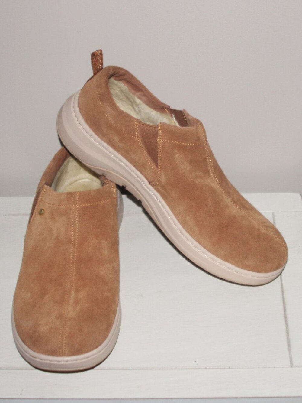 10a   Men’s Architek Leather Slippers Dark Tan  Size 12